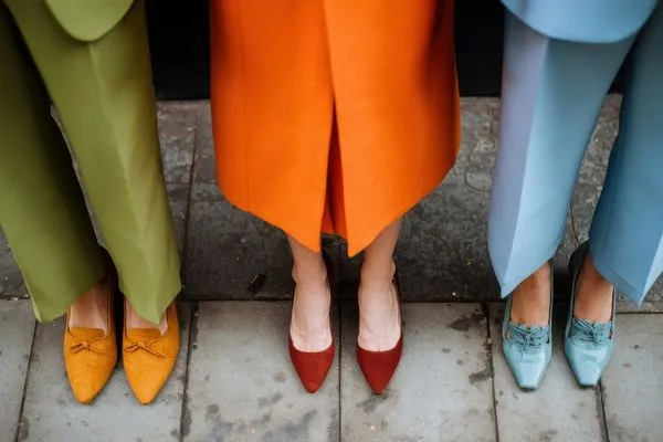 10 Expert Tips to Match Shoes with Outfits Perfectly